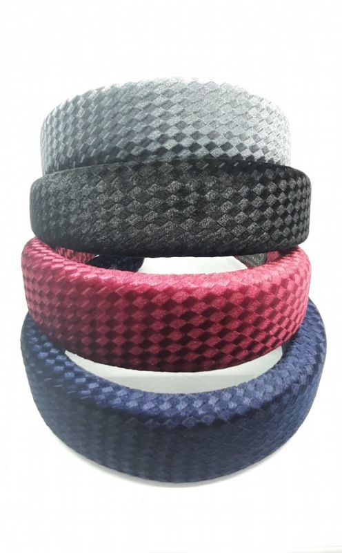 Headband velvet ТRhombusУ 4 cm (TV-2503).In a package of 12 pieces.The price is specified for 1 piece!!!!