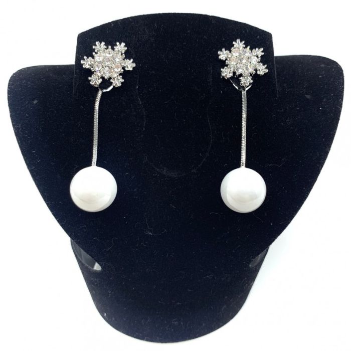 Earrings ТSnowflakeУ with white beads, silver, long.